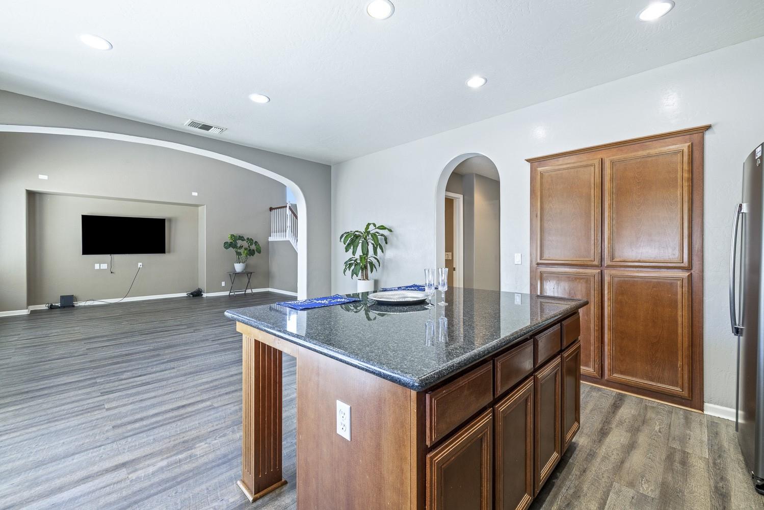 7223 E Dayton Avenue, Fresno, CA 93737