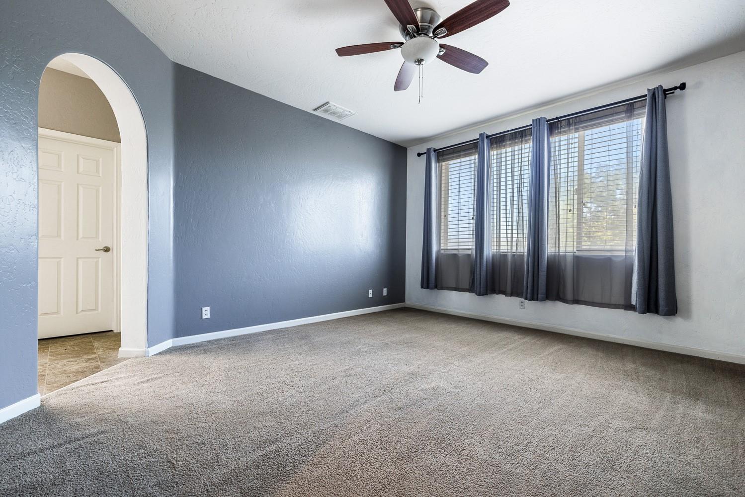 7223 E Dayton Avenue, Fresno, CA 93737