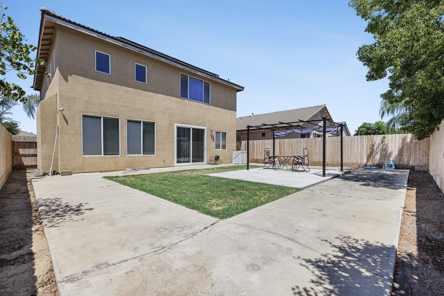 7223 E Dayton Avenue, Fresno, CA 93737