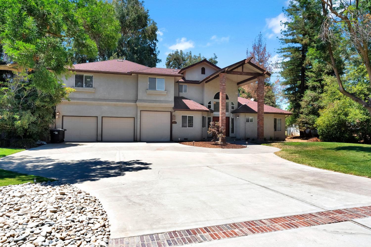 19408 Farallon Rd, Madera, CA 93638
