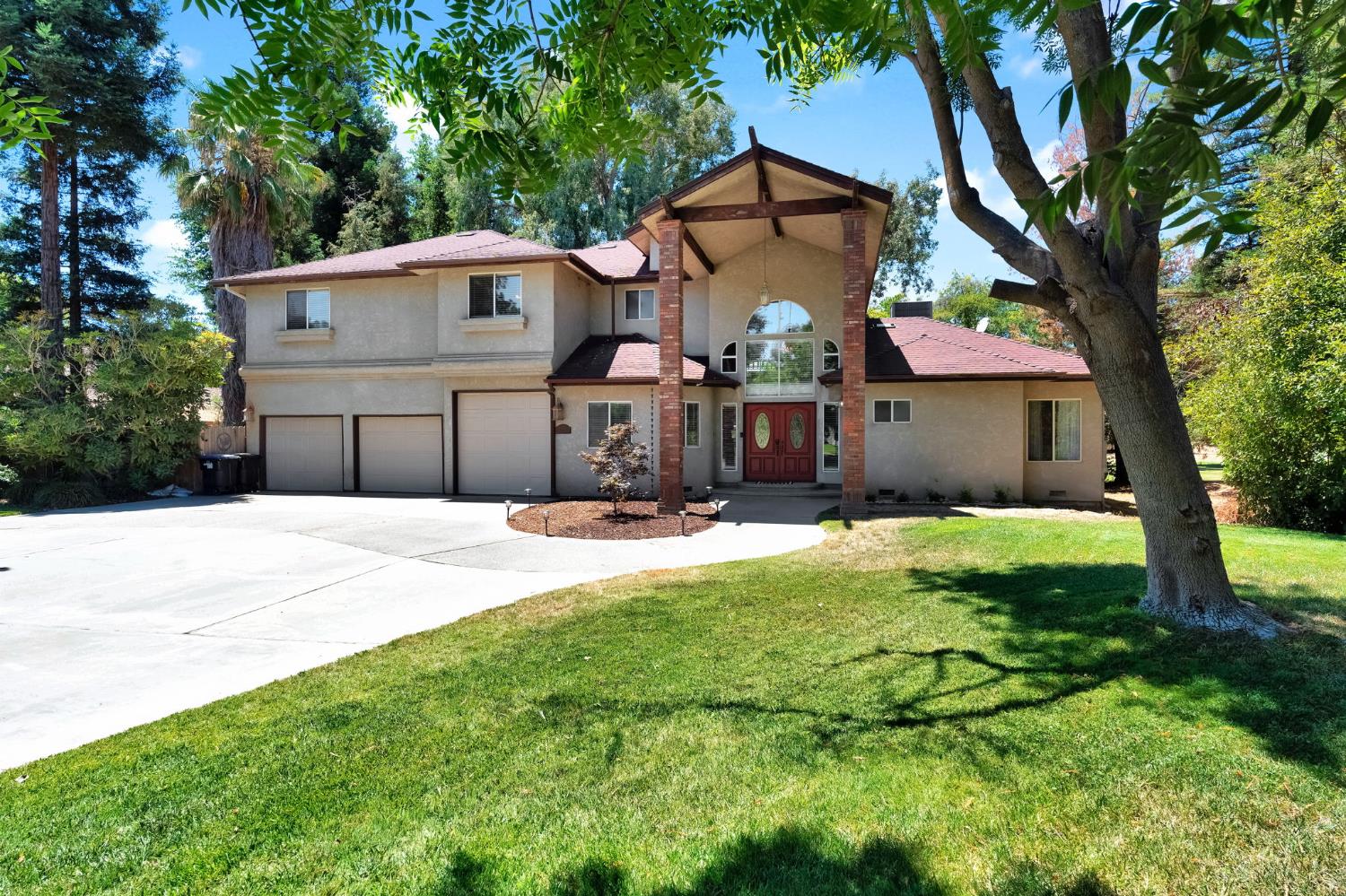 19408 Farallon Rd, Madera, CA 93638