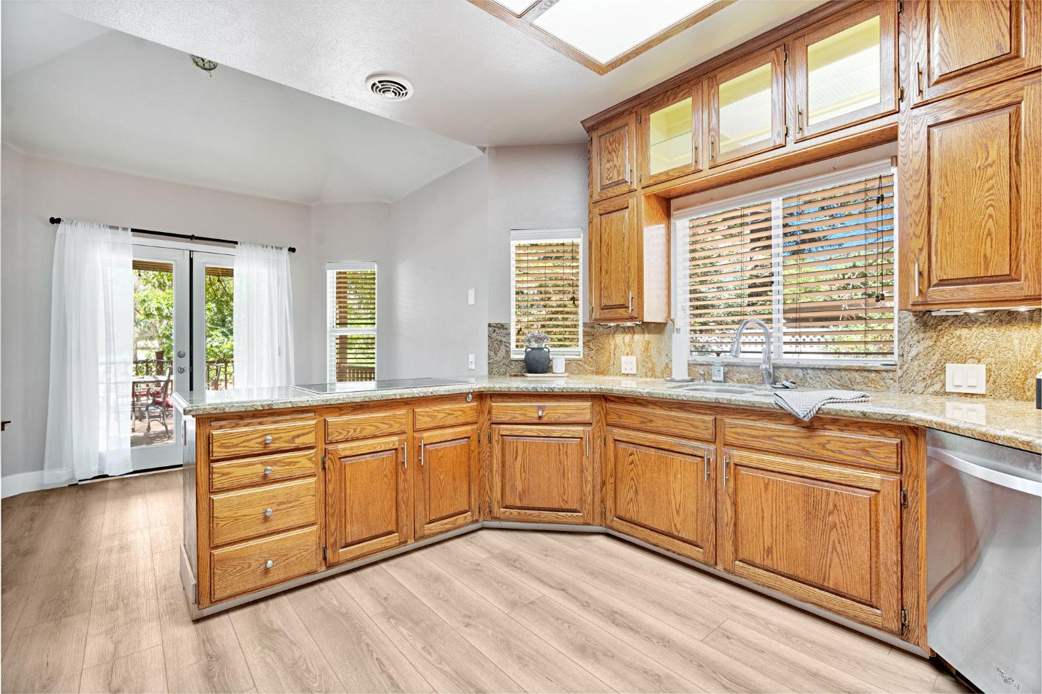 19408 Farallon Rd, Madera, CA 93638