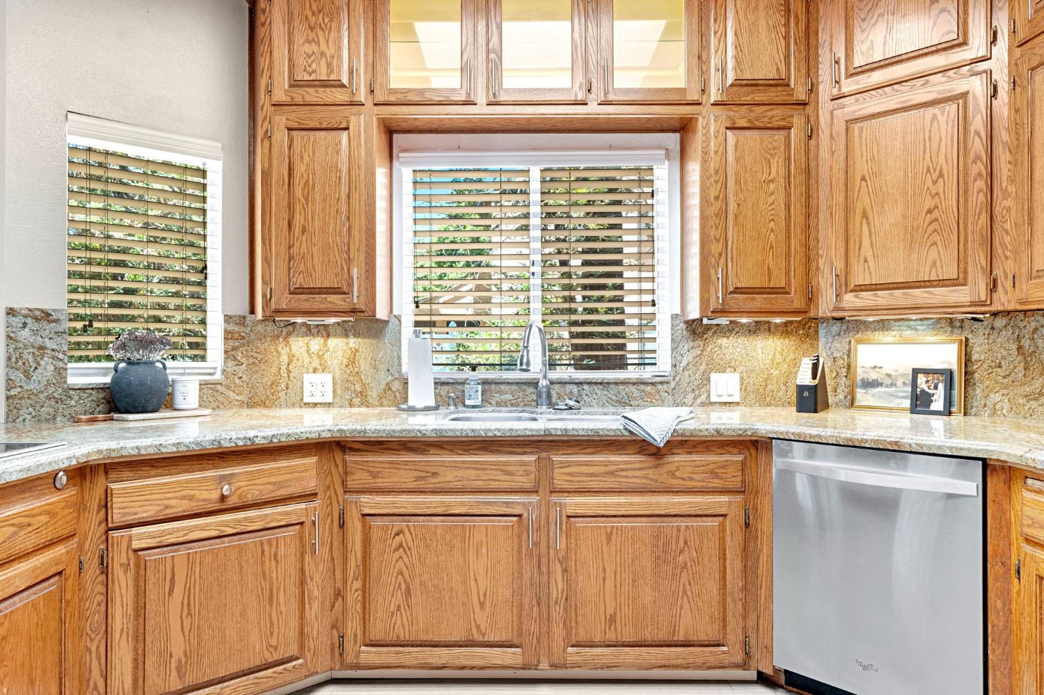 19408 Farallon Rd, Madera, CA 93638