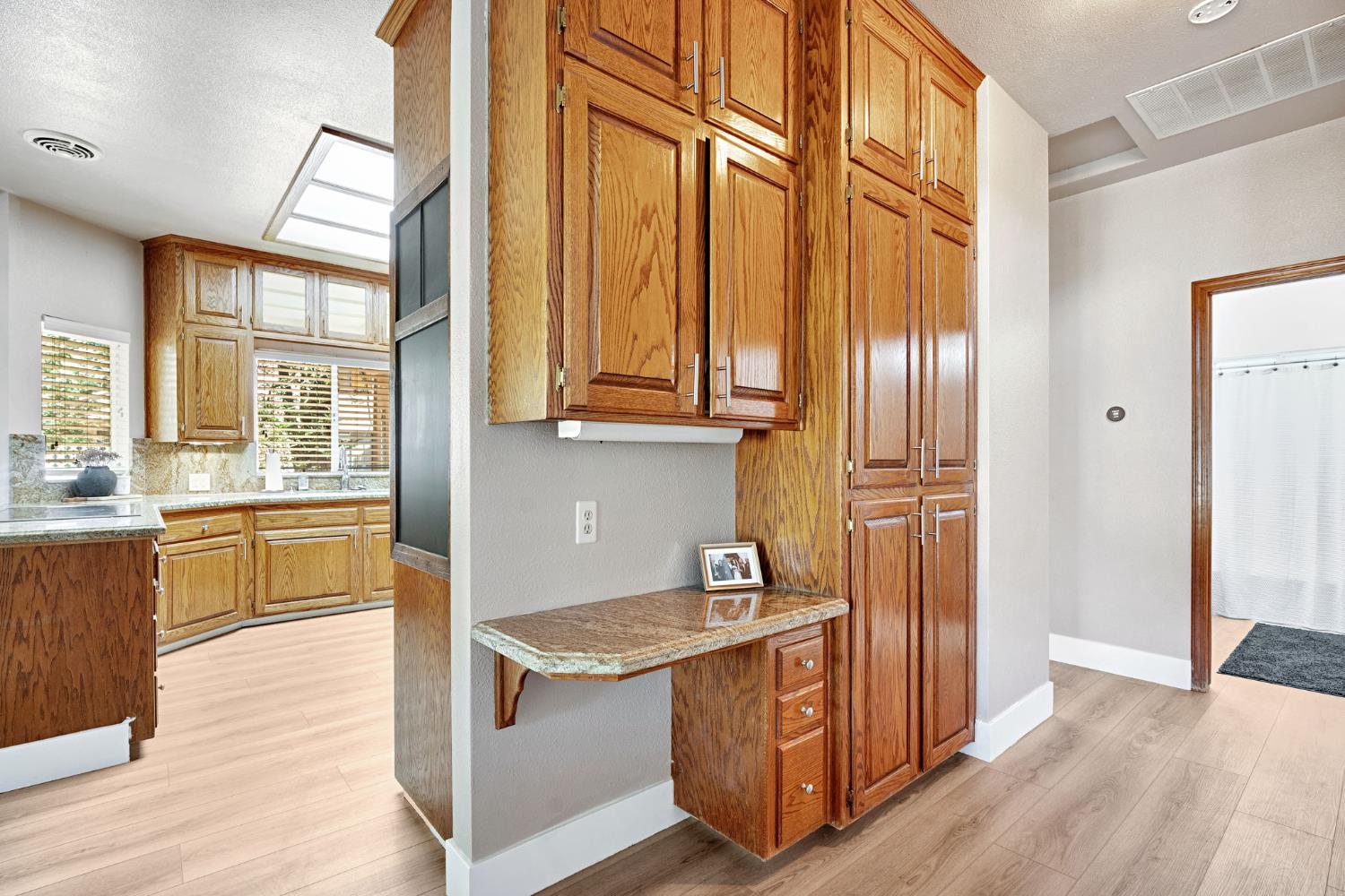 19408 Farallon Rd, Madera, CA 93638