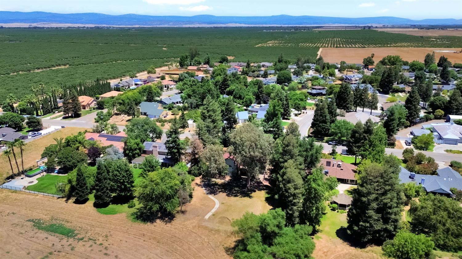 19408 Farallon Rd, Madera, CA 93638