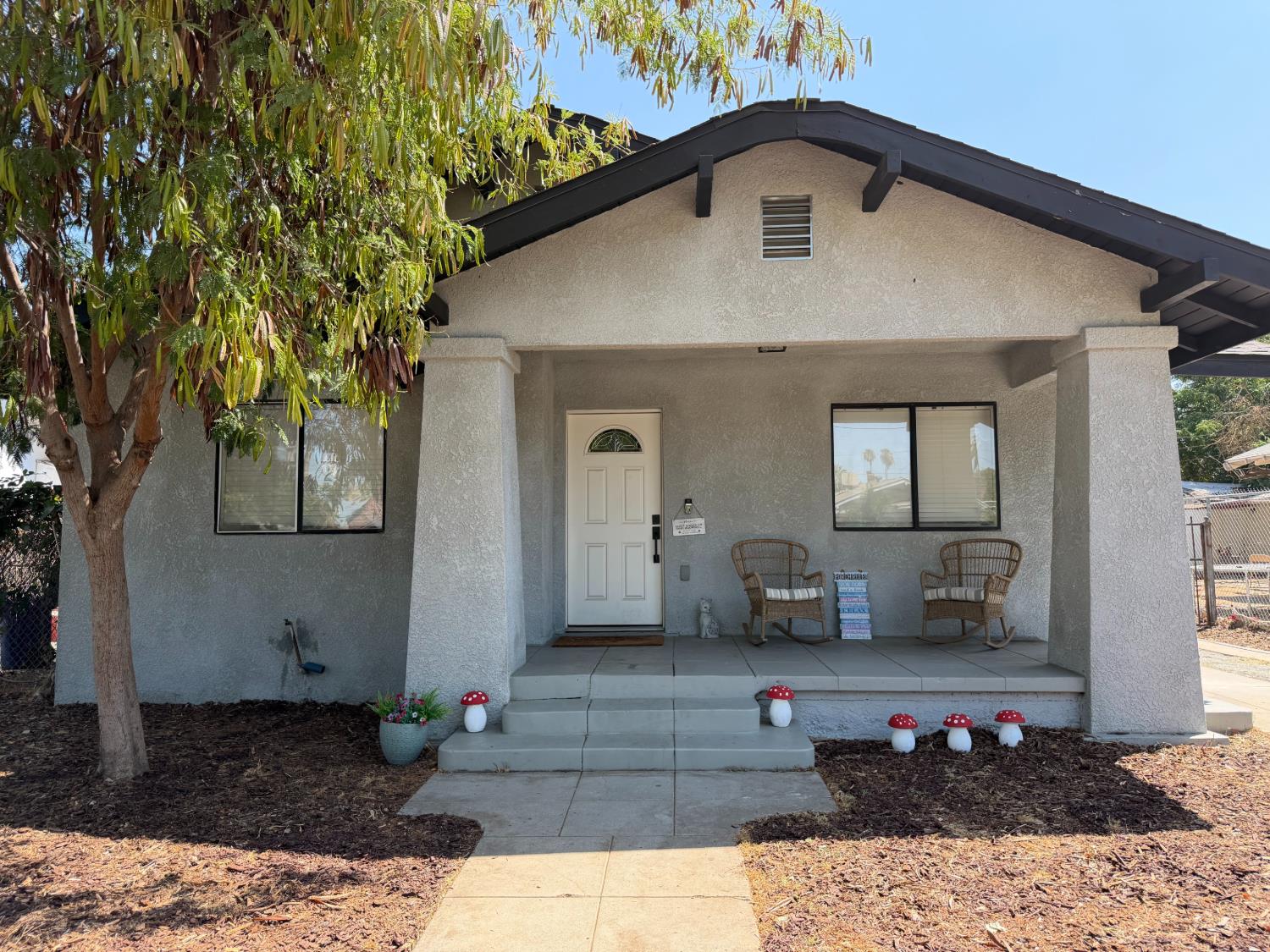 750 Collins Ave, Fresno, CA 93706