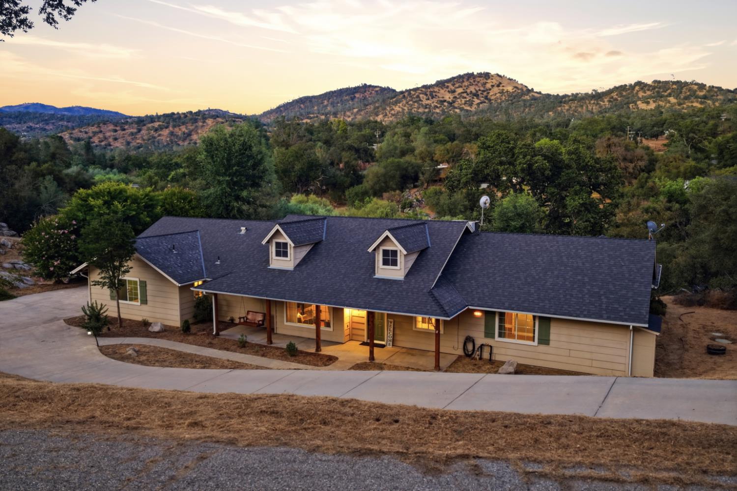 33515 River Knolls Ln, Coarsegold, CA 93614