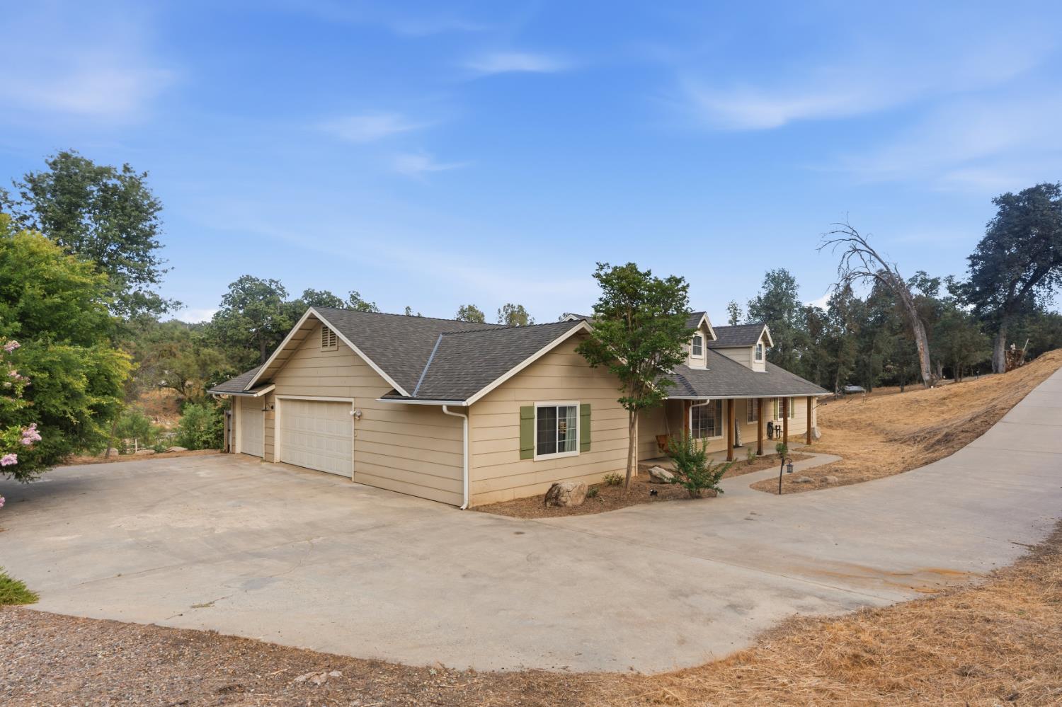 33515 River Knolls Ln, Coarsegold, CA 93614