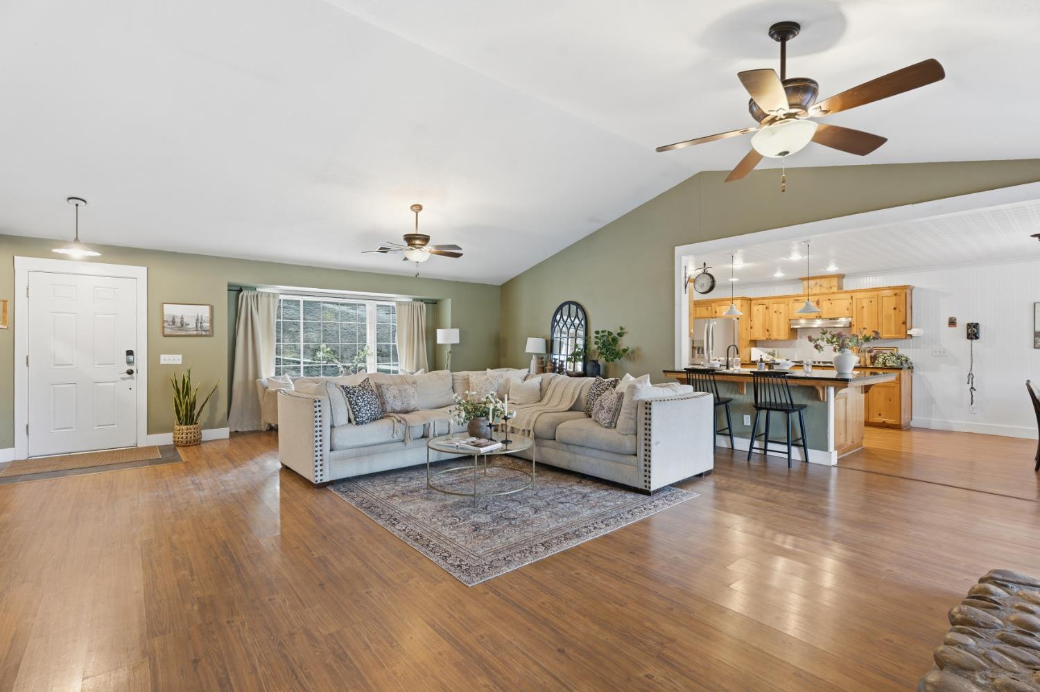 33515 River Knolls Ln, Coarsegold, CA 93614