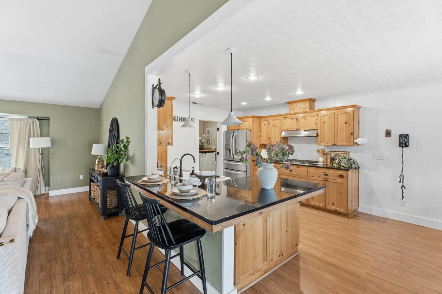 33515 River Knolls Ln, Coarsegold, CA 93614