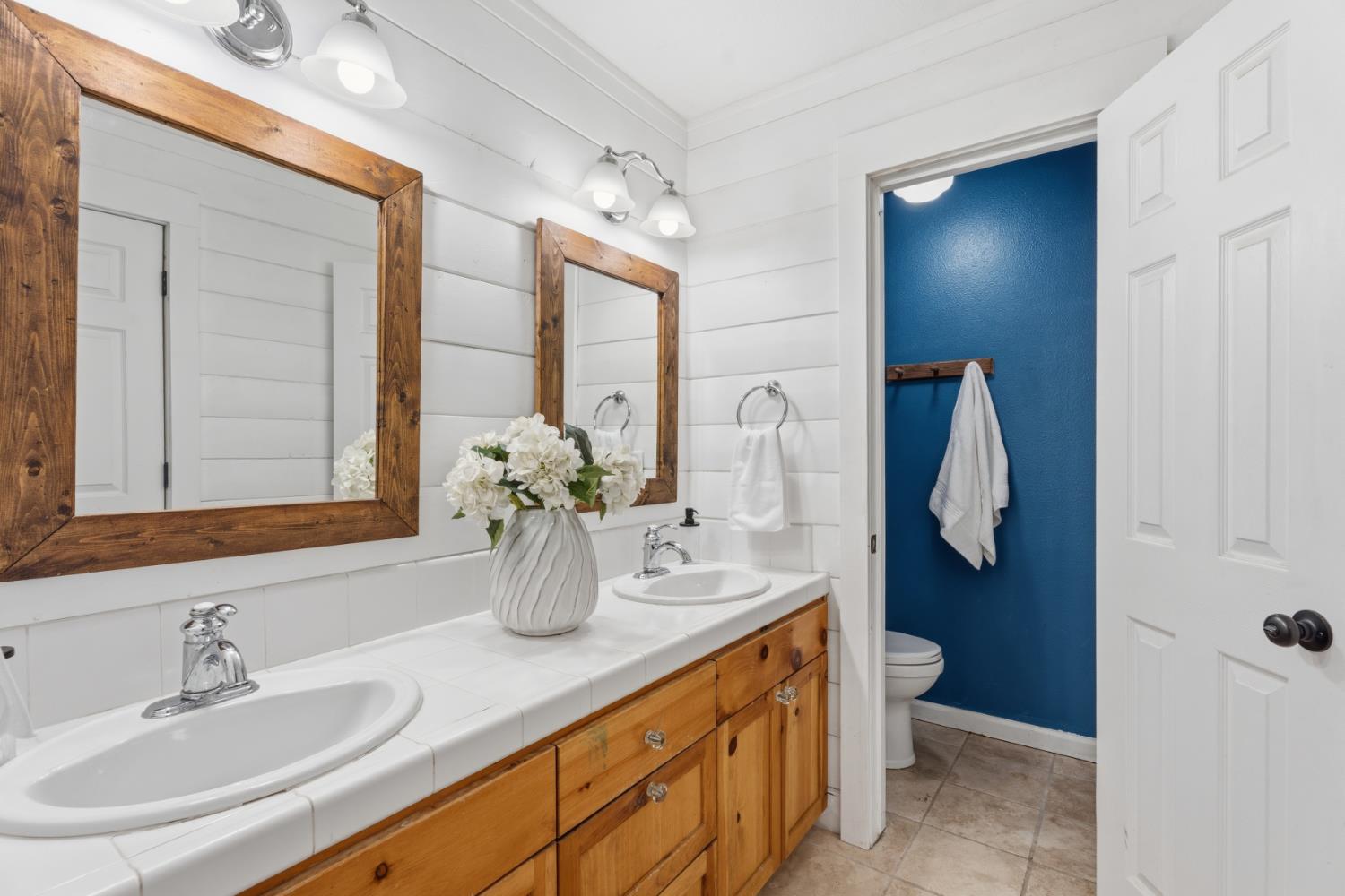 33515 River Knolls Ln, Coarsegold, CA 93614