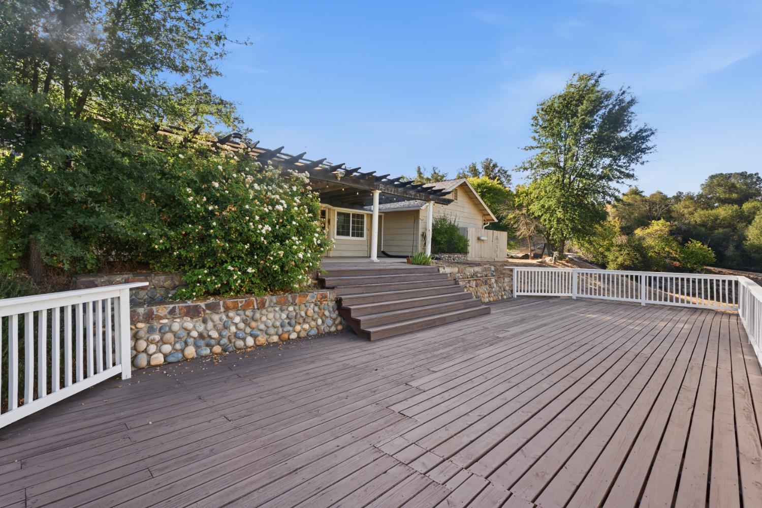 33515 River Knolls Ln, Coarsegold, CA 93614