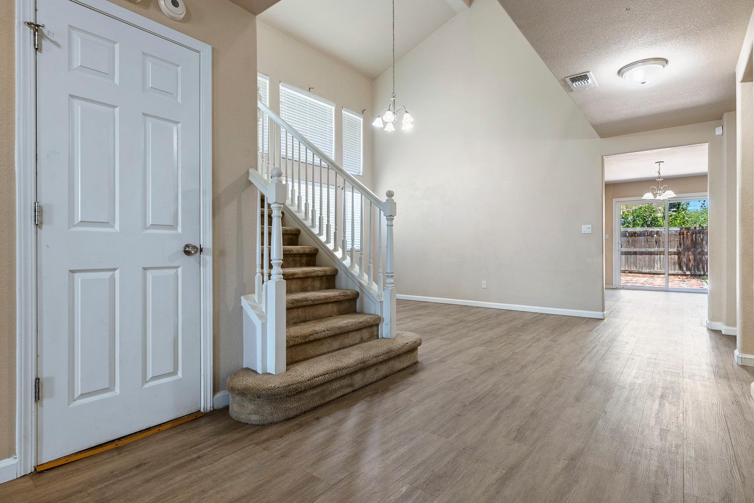 648 11Th St, Sanger, CA 93657