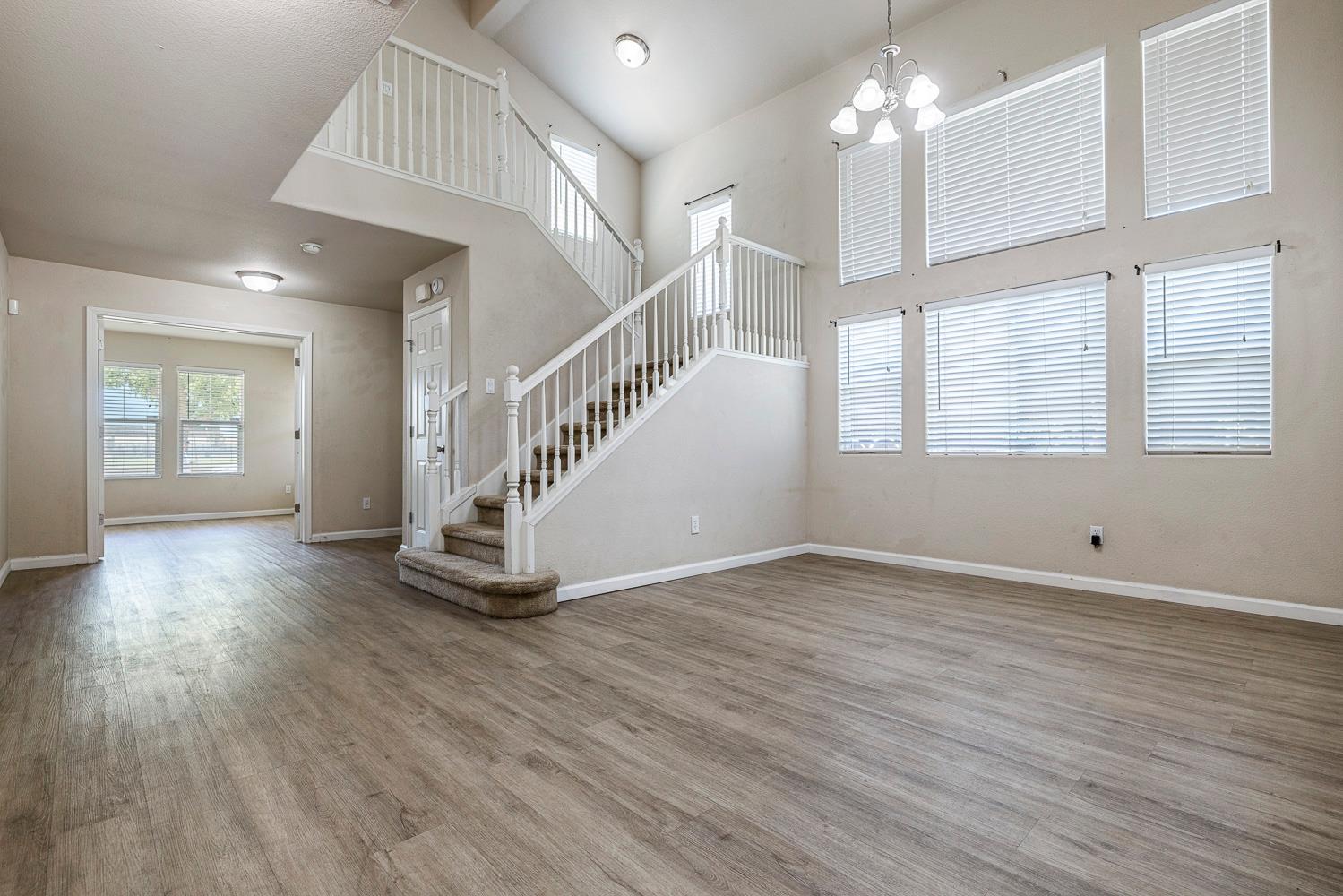 648 11Th St, Sanger, CA 93657