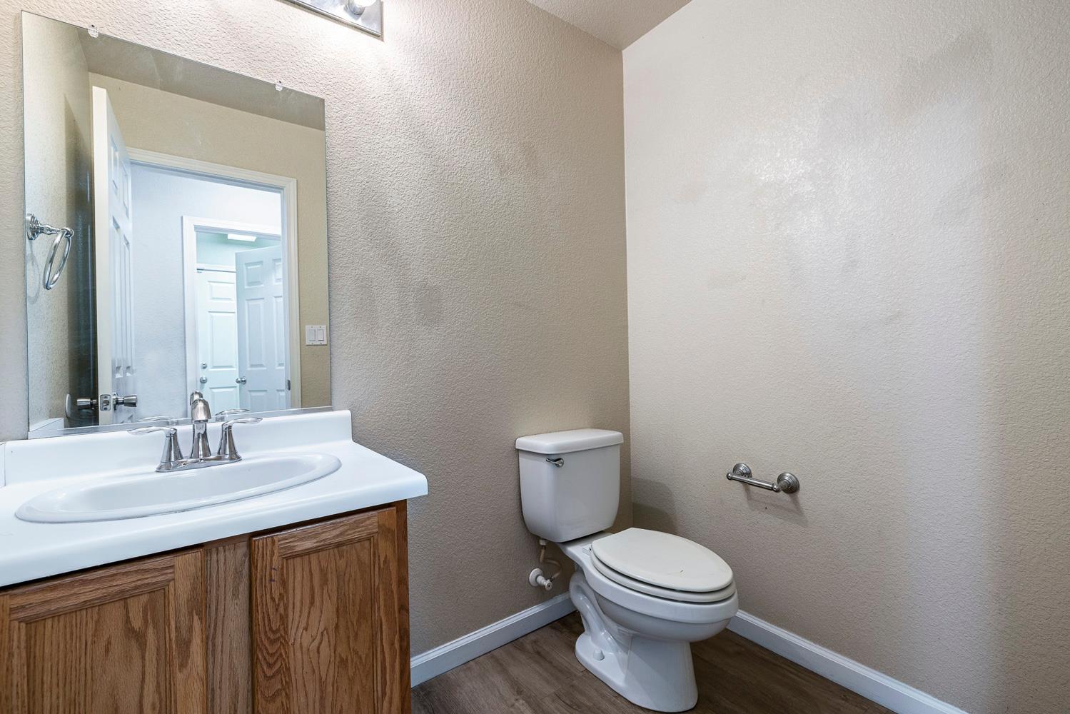 648 11Th St, Sanger, CA 93657