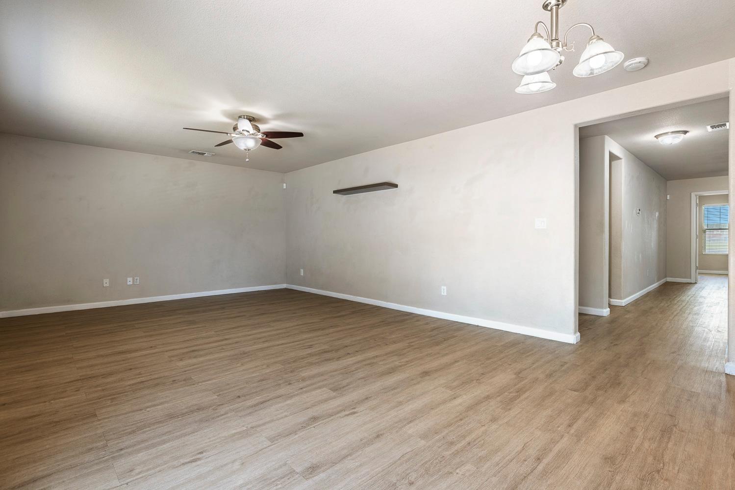 648 11Th St, Sanger, CA 93657