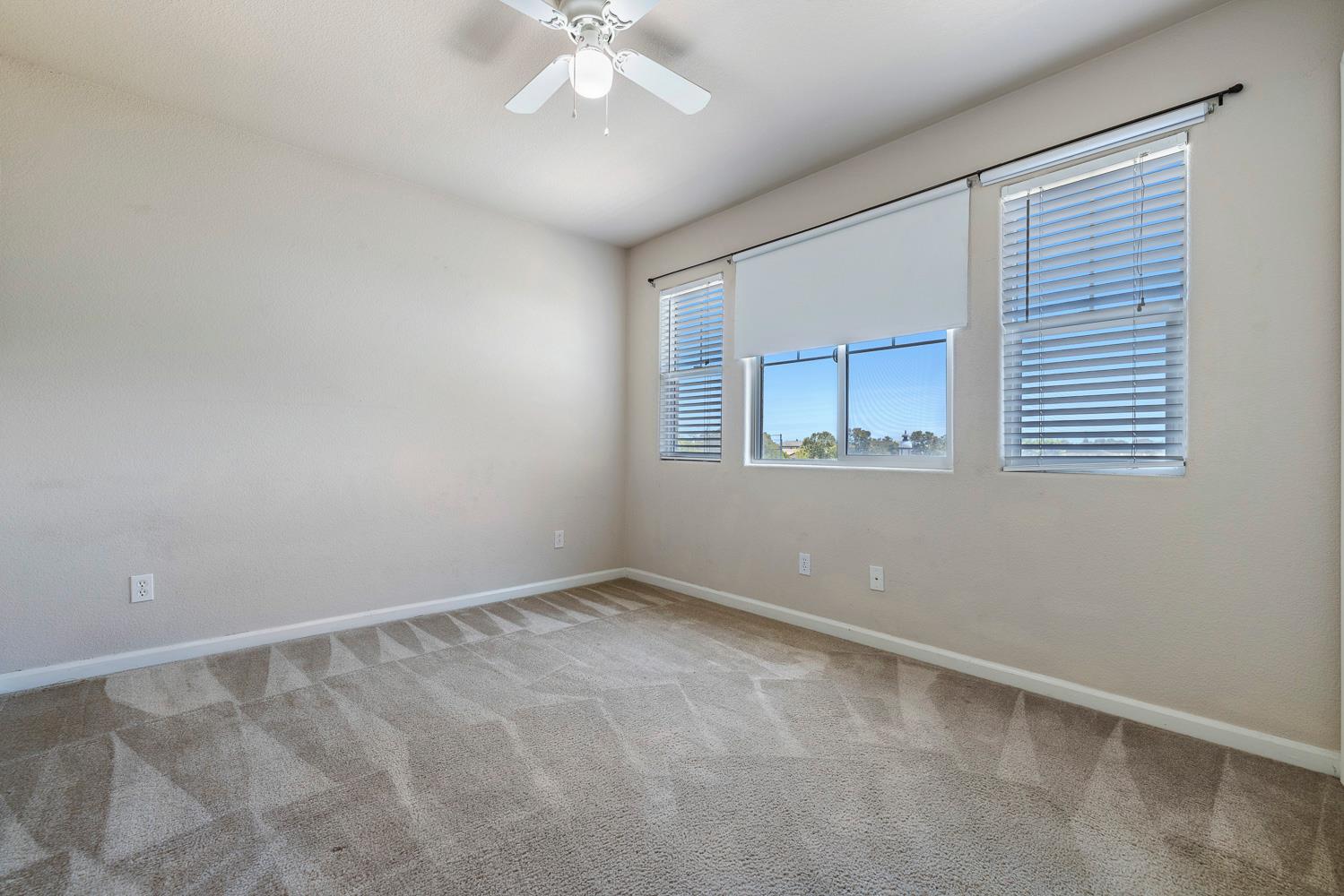 648 11Th St, Sanger, CA 93657