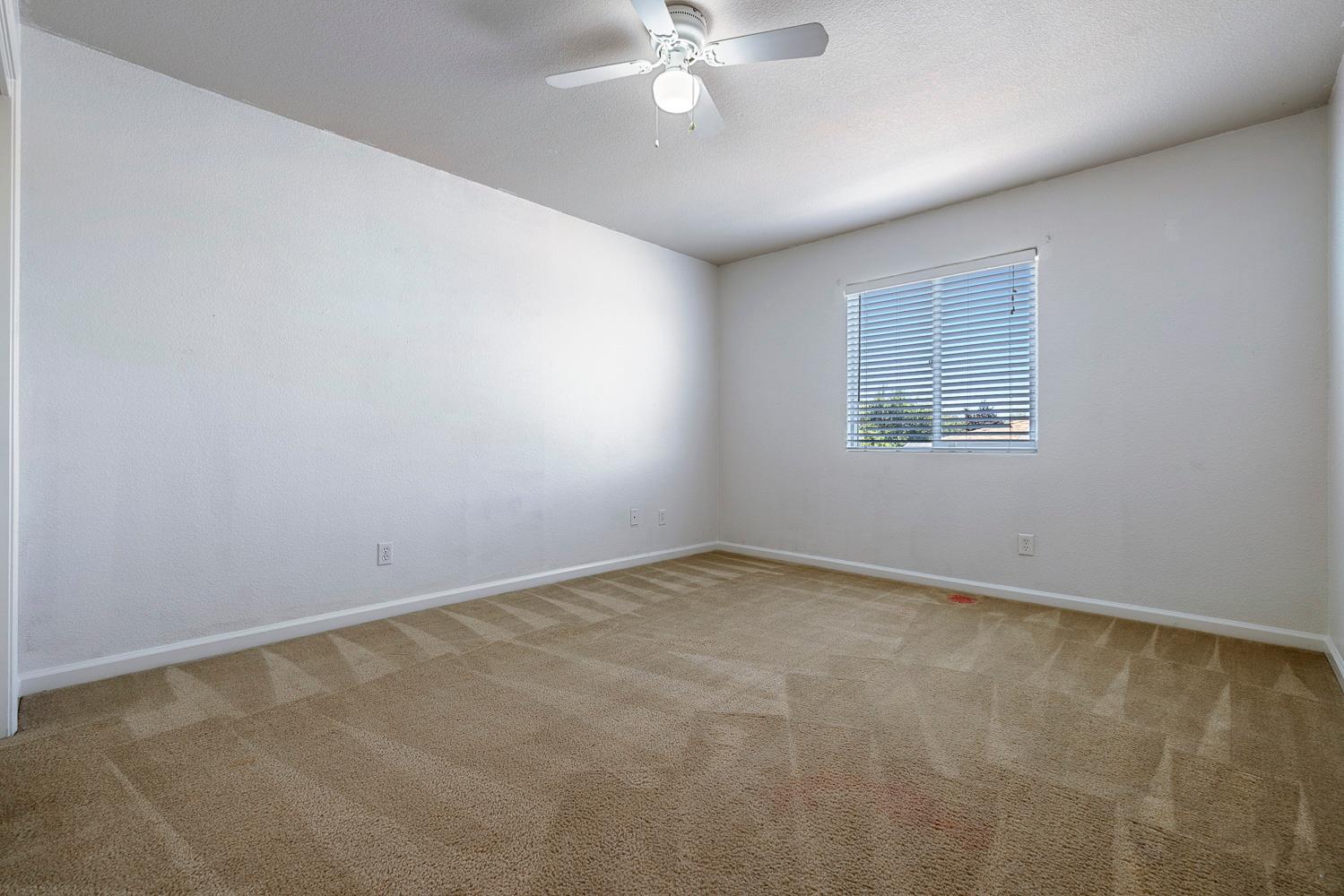 648 11Th St, Sanger, CA 93657