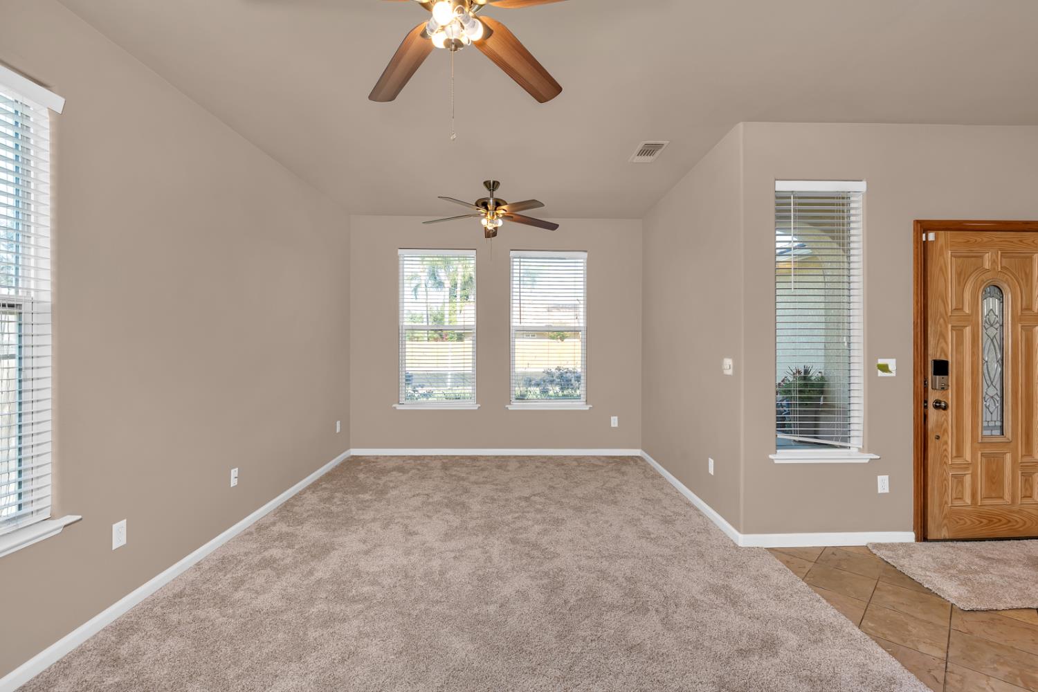 155 N Mckelvy, Clovis, CA 93611