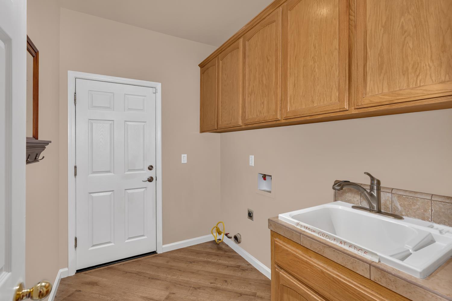 155 N Mckelvy, Clovis, CA 93611