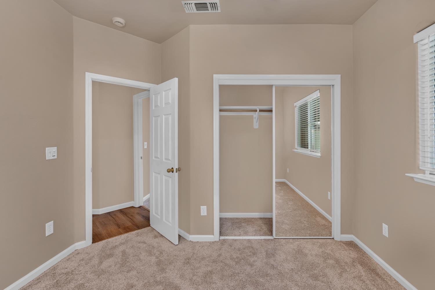 155 N Mckelvy, Clovis, CA 93611