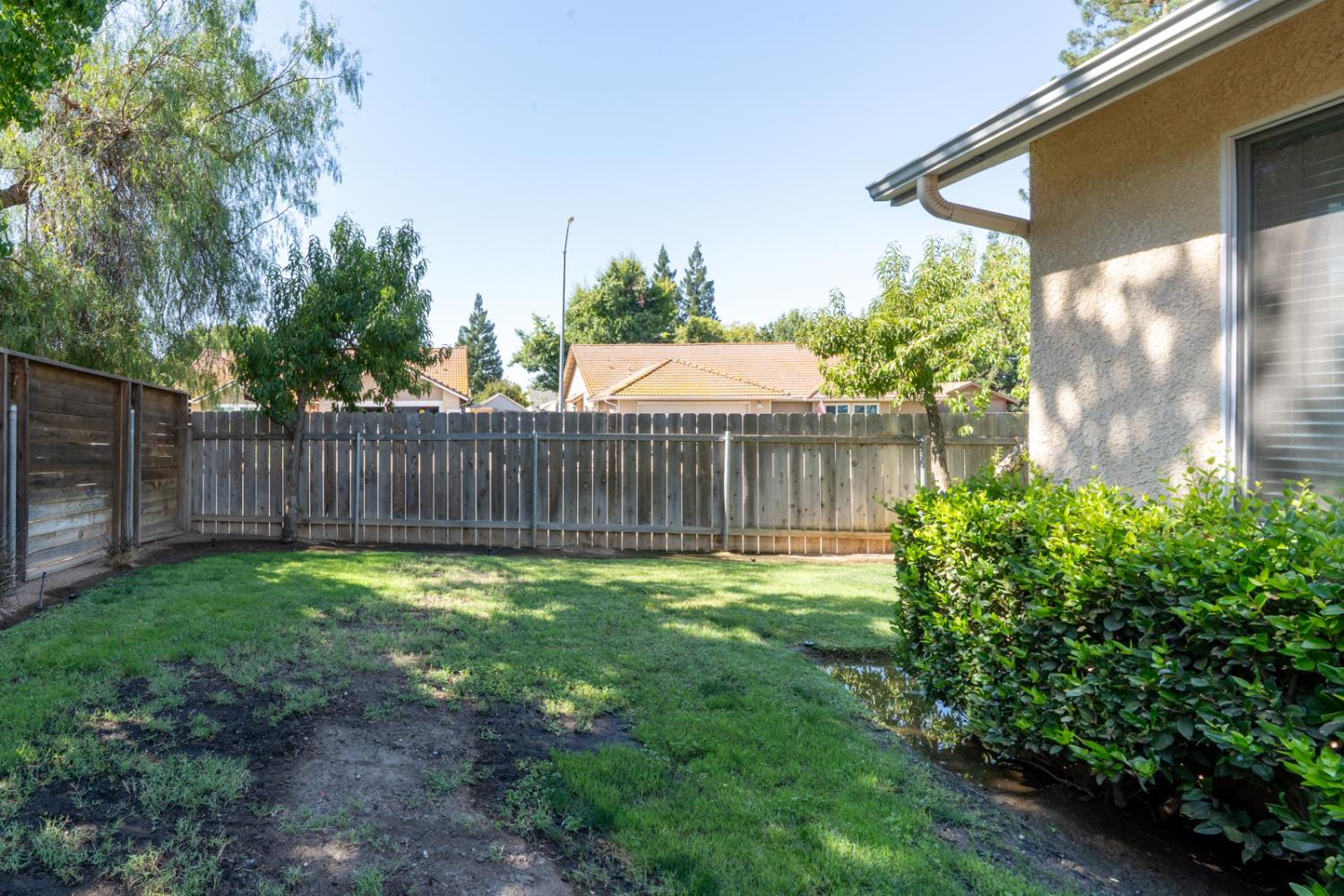 155 N Mckelvy, Clovis, CA 93611