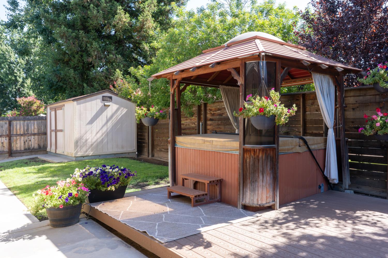 155 N Mckelvy, Clovis, CA 93611