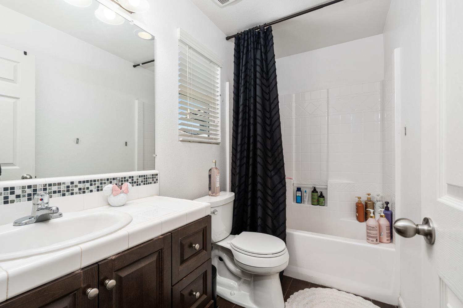 3566 Integrity Way, Clovis, CA 93619