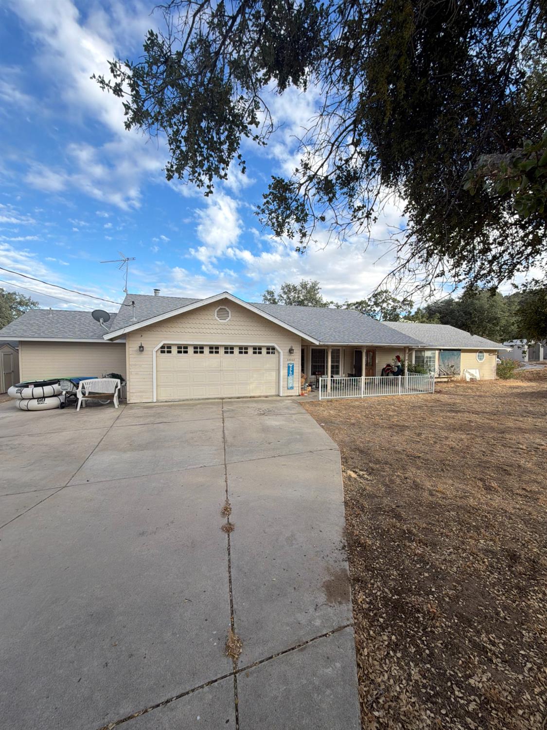 30065 Tioga Dr, Coarsegold, CA 93614