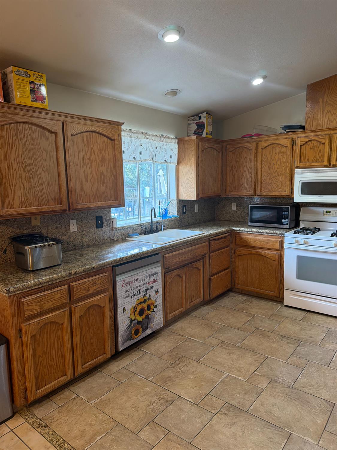 30065 Tioga Dr, Coarsegold, CA 93614