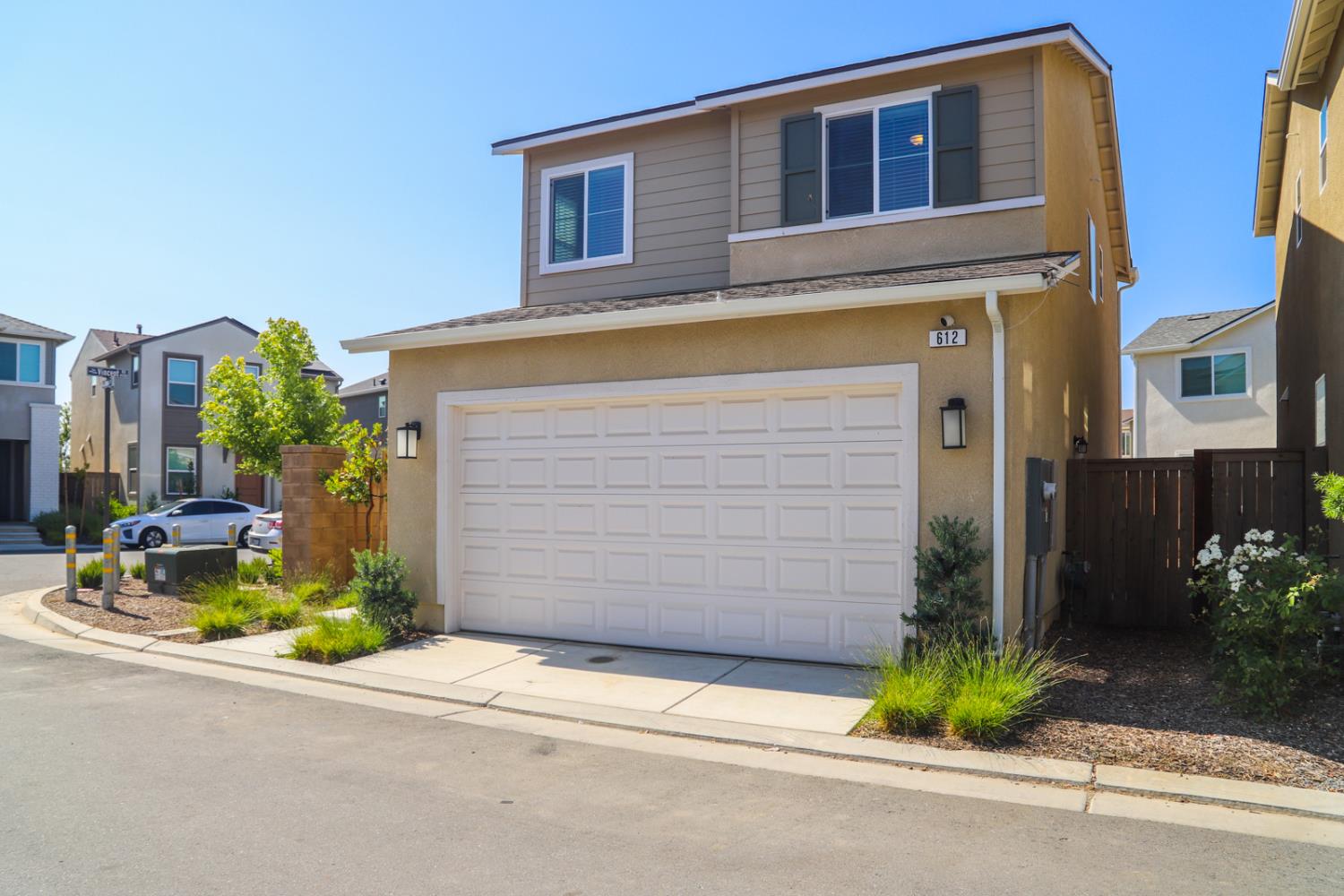 612 Josephine Ave, Madera, CA 93636