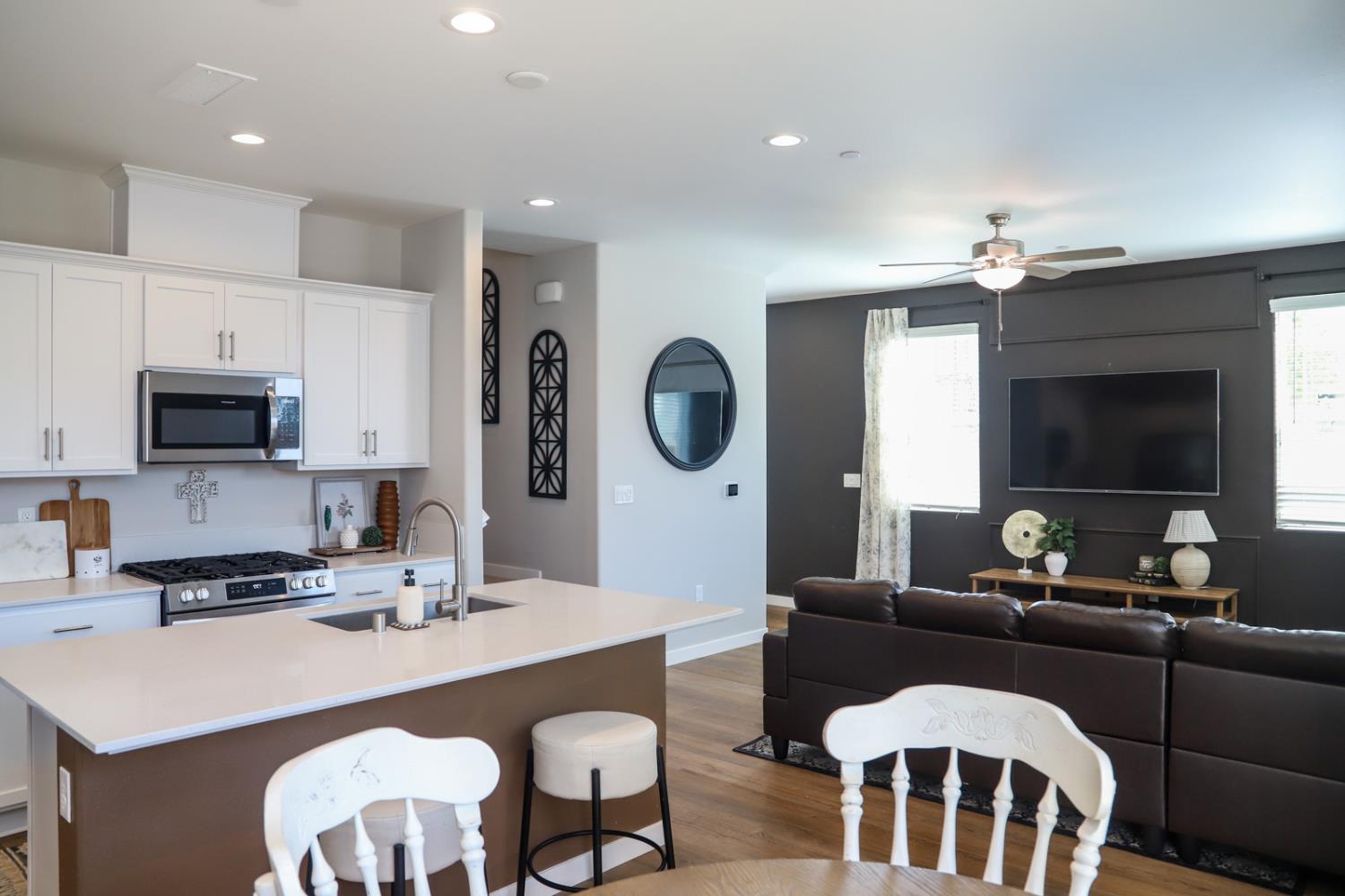 612 Josephine Ave, Madera, CA 93636