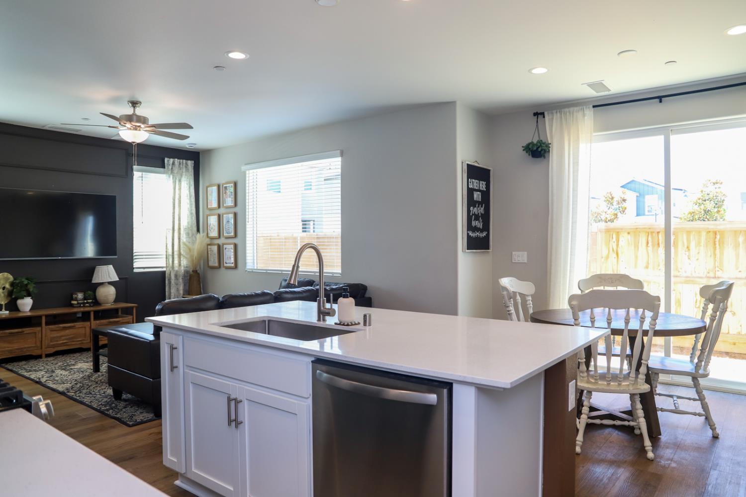 612 Josephine Ave, Madera, CA 93636