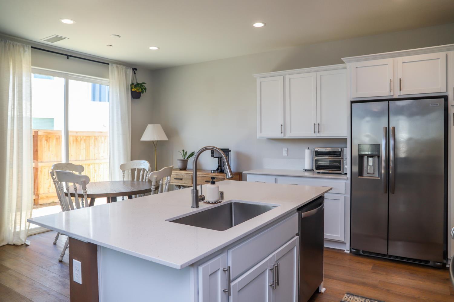 612 Josephine Ave, Madera, CA 93636