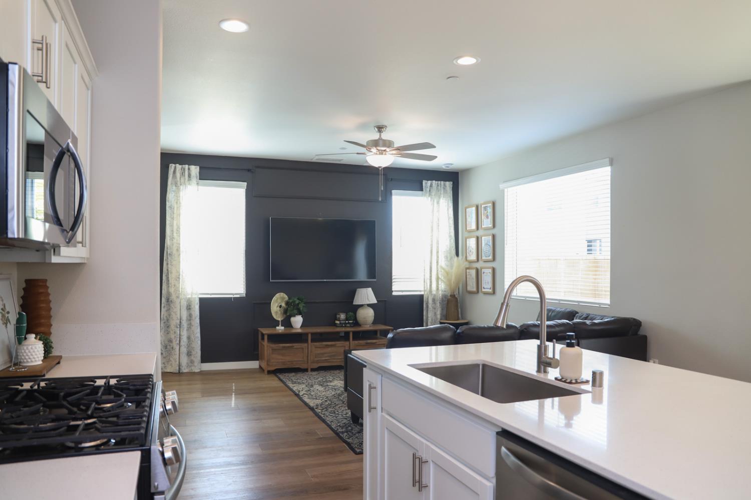 612 Josephine Ave, Madera, CA 93636