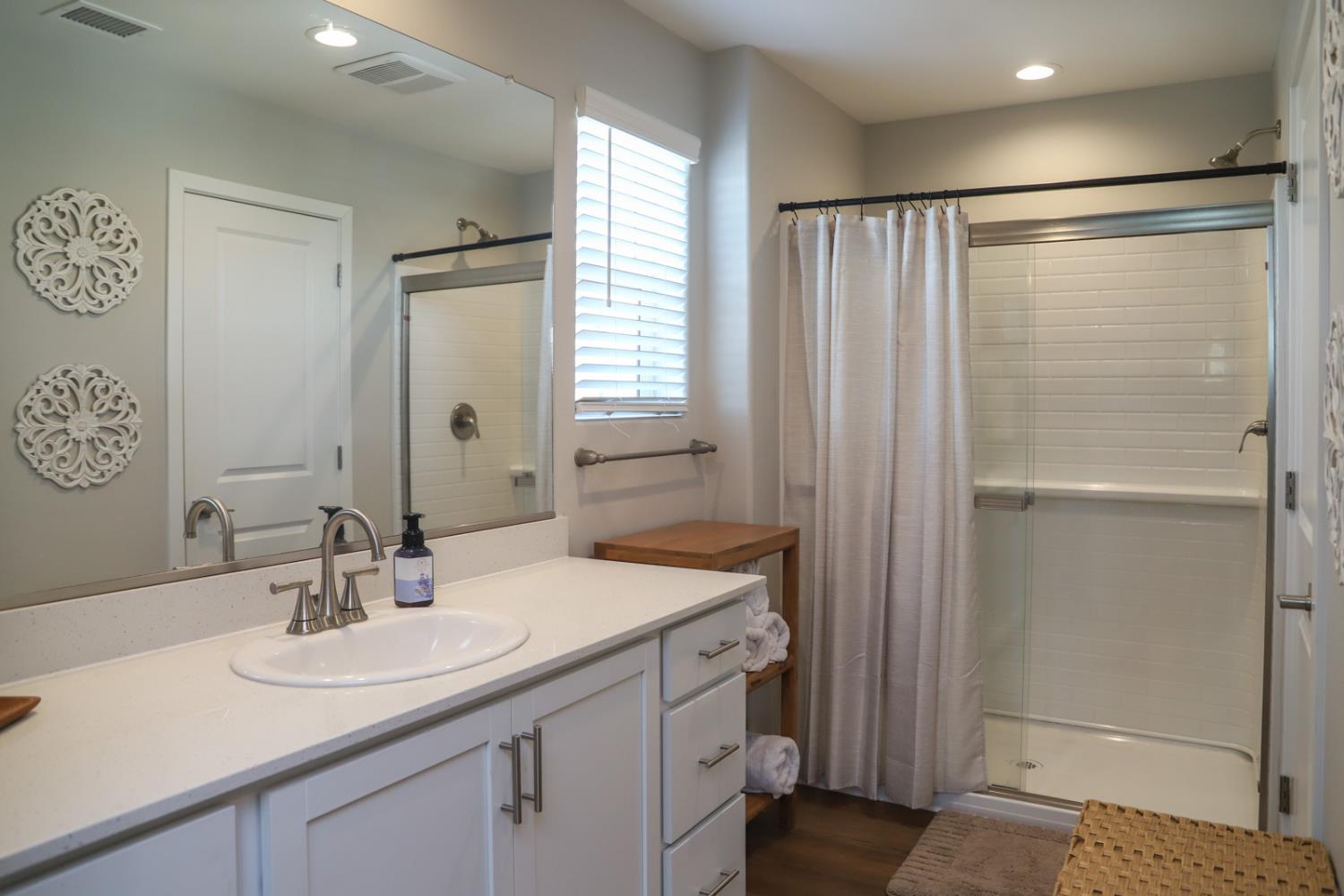 612 Josephine Ave, Madera, CA 93636