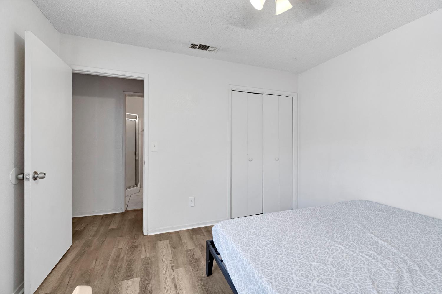 1027 W Dakota Ave #108, Fresno, CA 93705