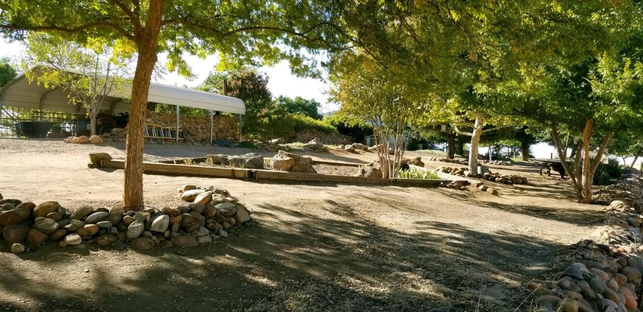 20351 Thermal Rd, Sanger, CA 93657