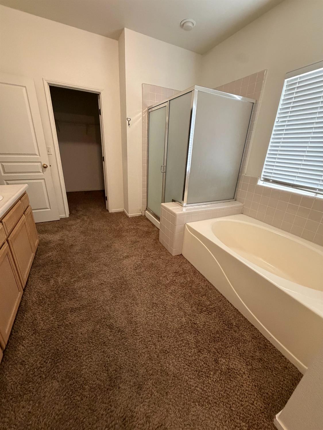 2764 Holt Ave, Sanger, CA 93657