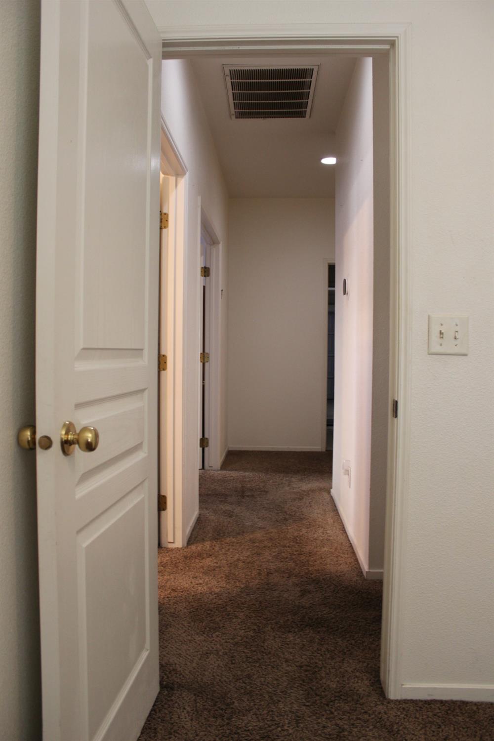 2764 Holt Ave, Sanger, CA 93657