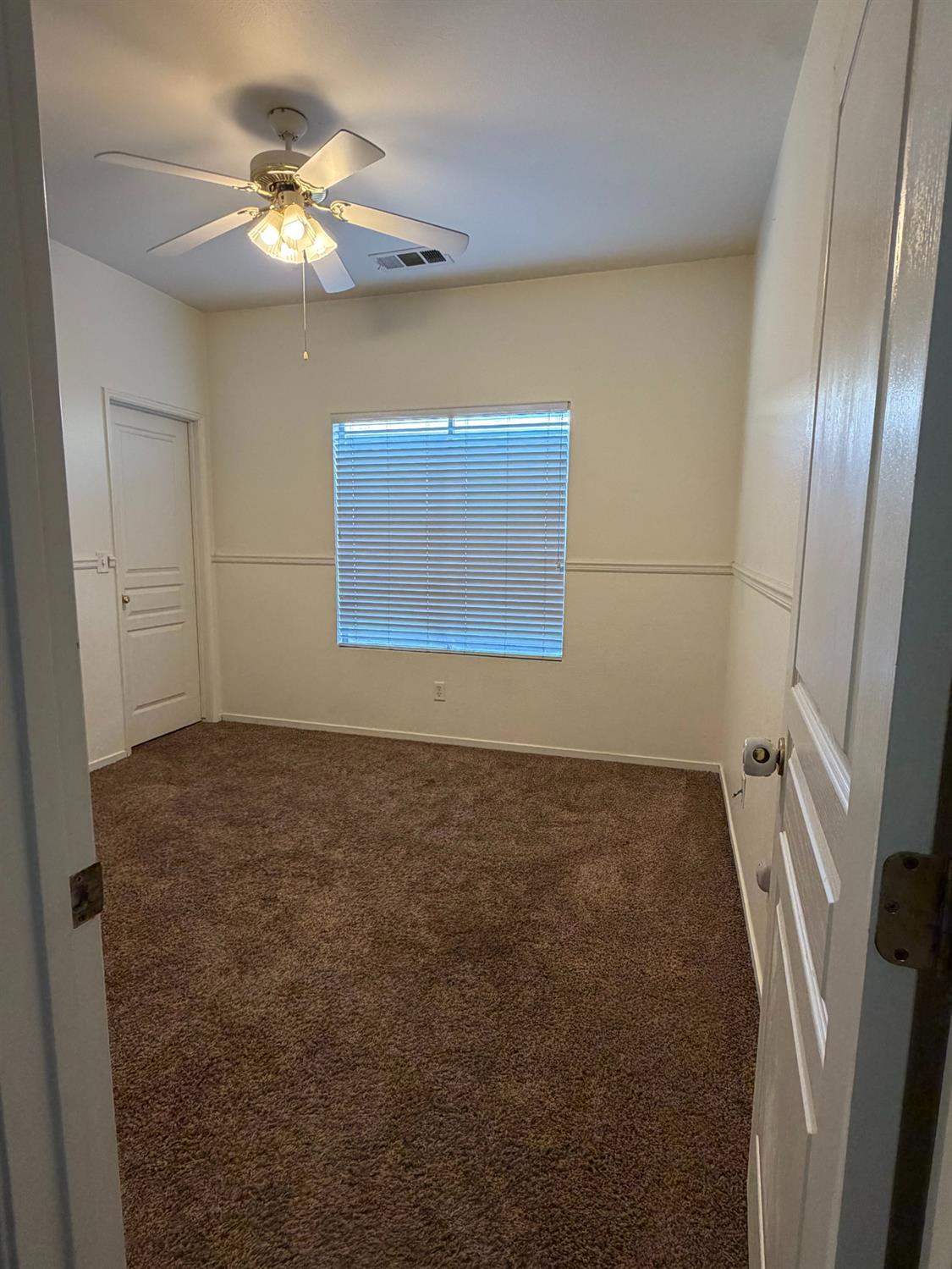 2764 Holt Ave, Sanger, CA 93657