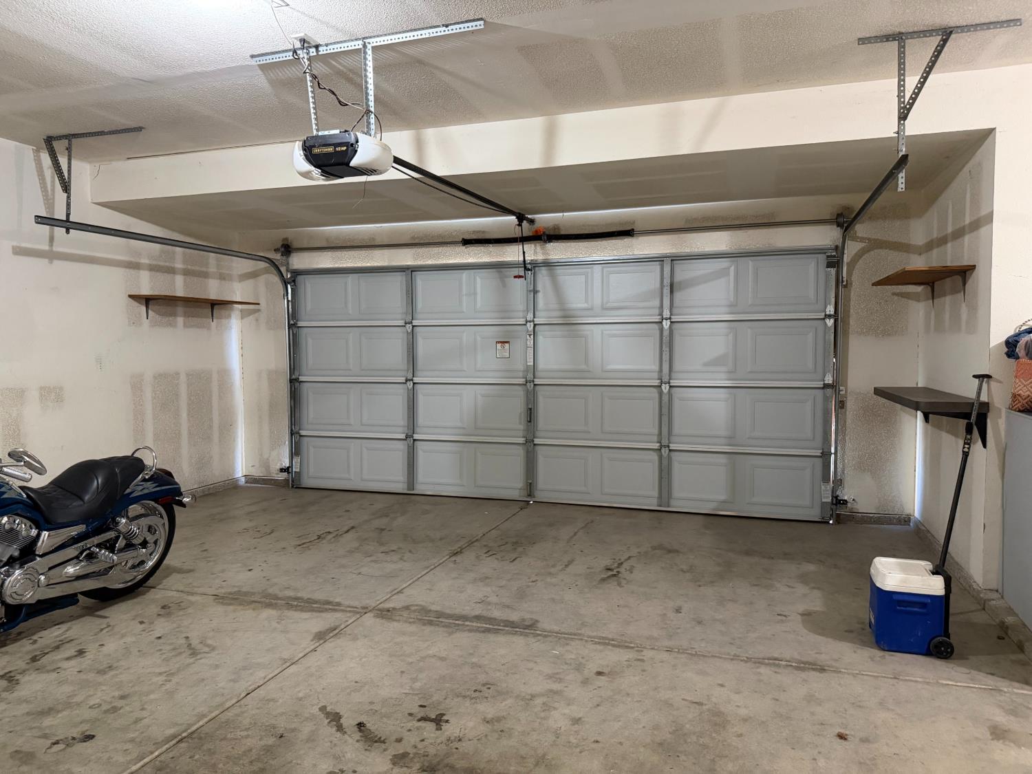 2764 Holt Ave, Sanger, CA 93657
