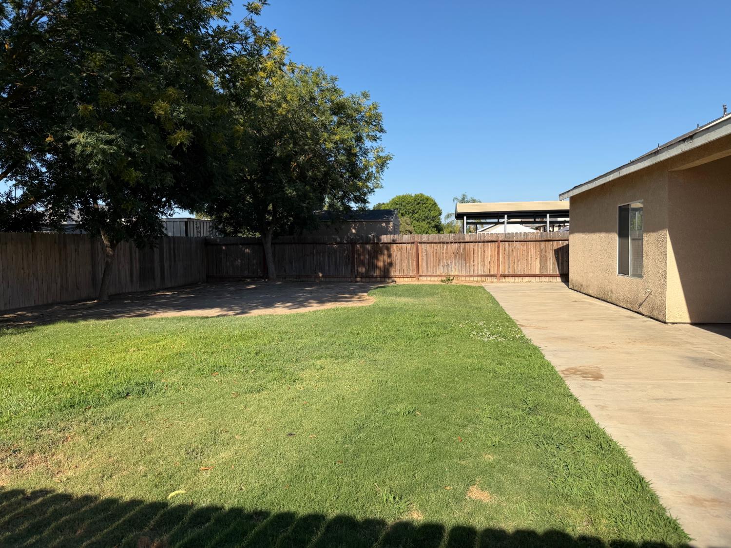 2764 Holt Ave, Sanger, CA 93657