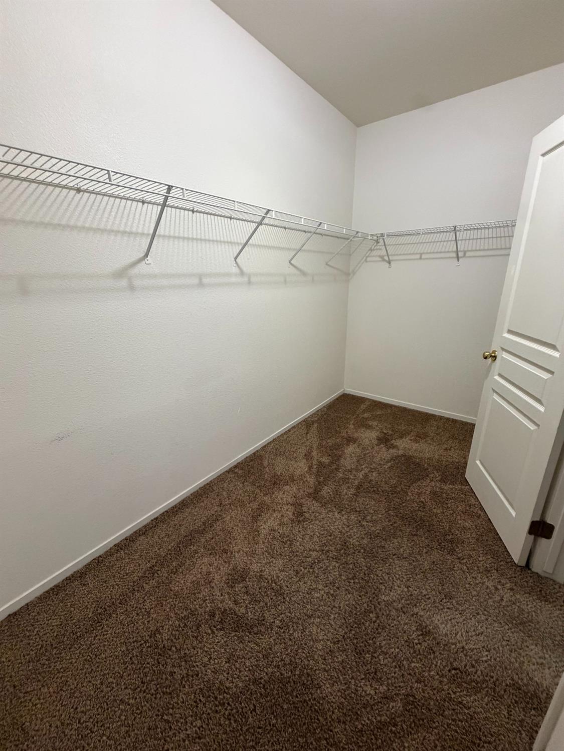 2764 Holt Ave, Sanger, CA 93657