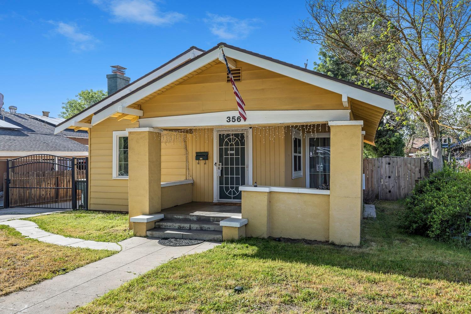 356 E Vassar Ave, Fresno, CA 93704