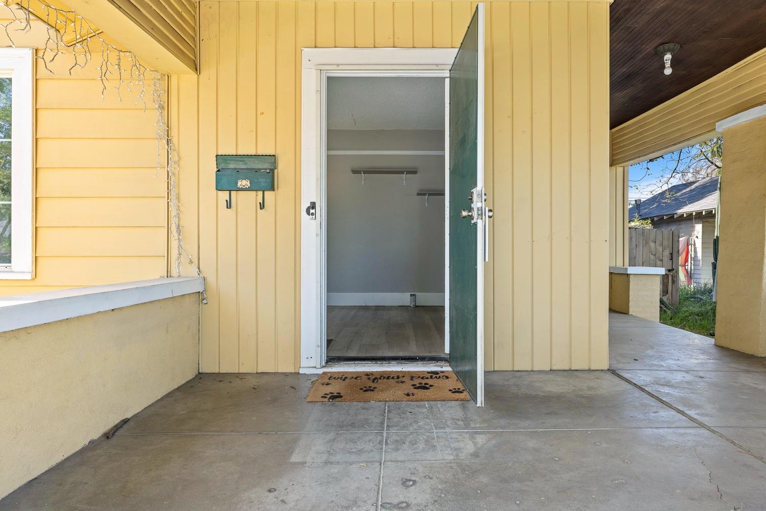 356 E Vassar Ave, Fresno, CA 93704