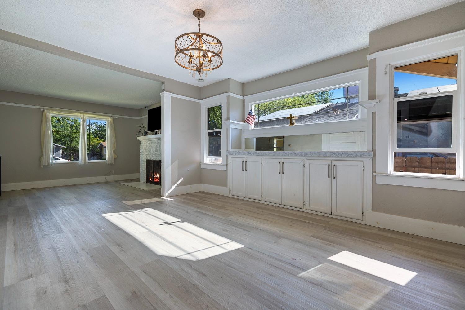 356 E Vassar Ave, Fresno, CA 93704