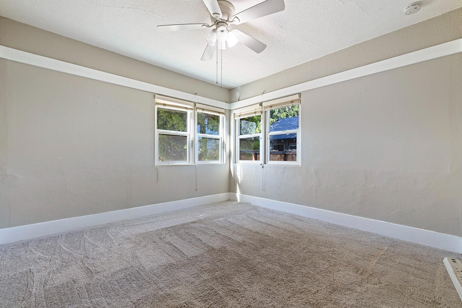 356 E Vassar Ave, Fresno, CA 93704