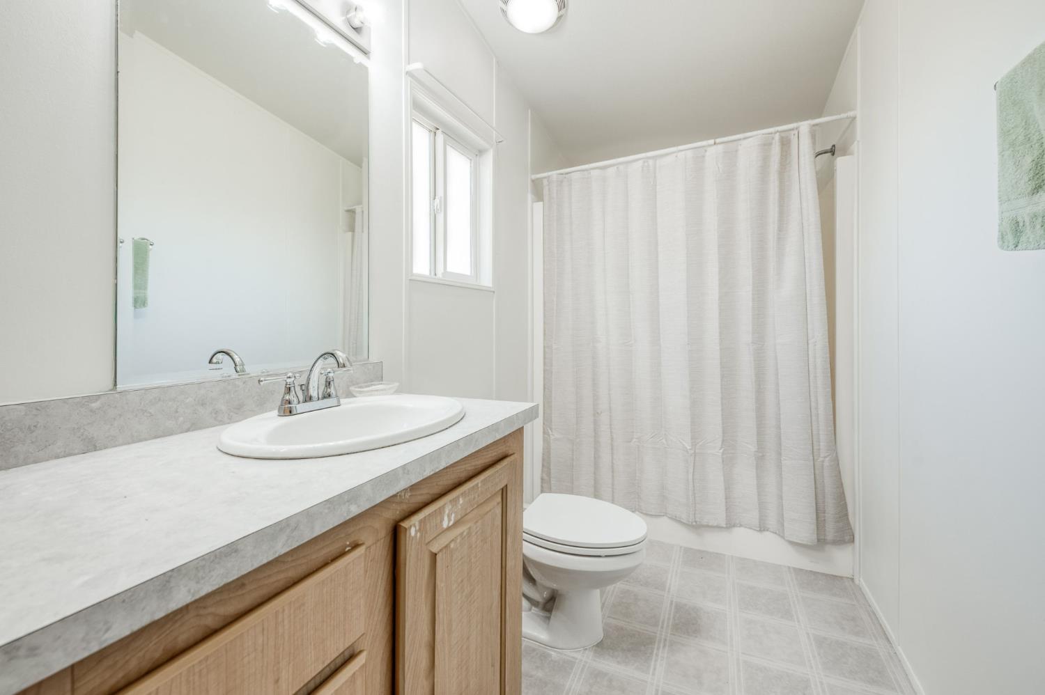 33298 Wahoo Ln, Auberry, CA 93602