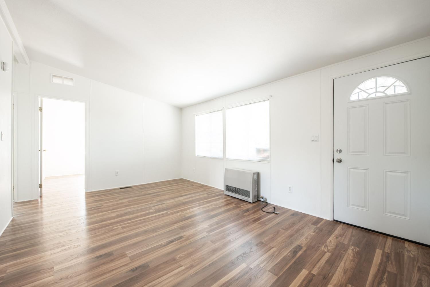 33298 Wahoo Ln, Auberry, CA 93602